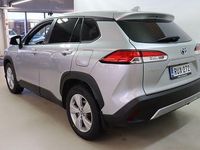 Käytetty Toyota Corolla Cross Active 194 HP (142 kW) 2023 Hopea Katumaasturi