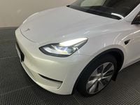 Käytetty Tesla Model Y 378 kW (514 HP) 2023 Valkoinen Katumaasturi