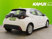 Käytetty Toyota Yaris Hybrid Active 116 HP (85 kW) 2020 Valkoinen Sedan