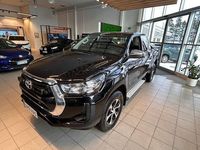 Käytetty Toyota HiLux Active 148 HP (108 kW) 2023 Musta Nouto