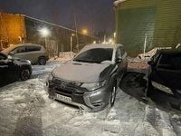 Käytetty Mitsubishi Outlander P-HEV 135 HP (99 kW) 2019 Katumaasturi