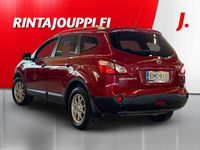 Käytetty Nissan Qashqai +2 Acenta 117 HP (86 kW) 2012 Punainen Katumaasturi