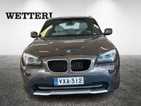 käytetty BMW X1 A E84 xDrive 28i SAV 3.0L // Iso näyttö + Navi / Sporttipenkit / Vakkari //