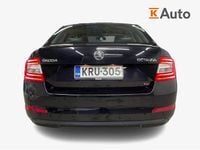 Käytetty Skoda Octavia Elegance 180 HP (132 kW) 2013 Musta Viistoperä