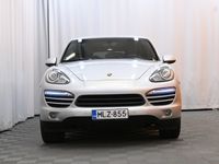 käytetty Porsche Cayenne Diesel Tiptronic ** Juuri tullut! / BOSE / P-tutkat / Nahat / Xenon / Vakkari / Navi / Vetokoukku **