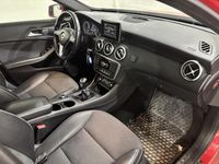 Käytetty Mercedes A180 Business 109 HP (80 kW) 2013 Viistoperä