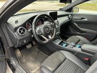 käytetty Mercedes A180 CLA-sarjaAMG Edition One / Peruutuskamera / Parkkitutkat / Nahka-Alcantara / Vakkari / Suomi-Auto