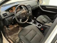 Käytetty Mercedes B180 Business 116 HP (85 kW) 2010 Tila-auto