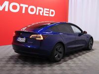 Käytetty Tesla Model 3 366 kW (498 HP) 2021 Sedan