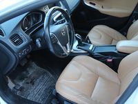 Käytetty Volvo V40 Business Edition 120 HP (88 kW) 2017 Viistoperä