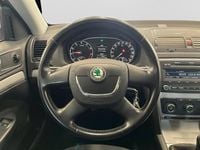 Käytetty Skoda Octavia Ambiente 105 HP (77 kW) 2012 Farmari