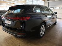 Käytetty VW Passat Comfortline 150 HP (110 kW) 2024 Musta Farmari