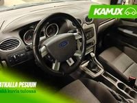 Käytetty Ford Focus Trend 101 HP (74 kW) 2010 Hopea / harmaa Sedan