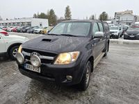 Käytetty Toyota HiLux SR 120 HP (88 kW) 2007 Musta Nouto