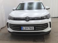 Käytetty VW Tiguan Business 204 HP (150 kW) 2024 Valkoinen Katumaasturi