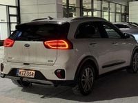 Käytetty Kia Niro Platinum 140 HP (102 kW) 2021 Valkoinen Katumaasturi
