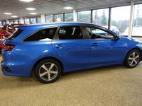 Käytetty Kia Ceed Sportswagon 105 HP (77 kW) 2022 Sininen Farmari