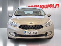Käytetty Kia Ceed EX 128 HP (94 kW) 2015 Hopea Viistoperä