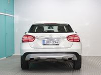 käytetty Mercedes GLA200 d 4Matic A Urban Off-roader ***Juuri tullut / Bi-Xenon / Nahka-Sisusta / Panorama / P-Kamera ***