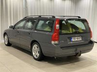 käytetty Volvo V70 STW 2.5T AUTOMATIC | Leimaa 10/24 asti | Vetokoukku | Nahkaverhoilu | Vakionopeudensäädin *** KORKO