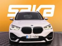 Käytetty BMW X1 Sport Line 220 HP (161 kW) 2021 Katumaasturi