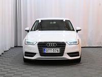 käytetty Audi A3 Compact Coupé Business 1,4 TFSI 90 kW