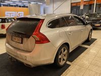 käytetty Volvo V60 D6 AWD Summum plug in hybrid aut ** ACC / VOC / P-Kamera / Kattoluukku / Webasto / Koukku / Nahkasisusta **