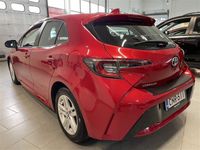 käytetty Toyota Corolla Hatchback 1,8 Hybrid Active / Plus-paketti / Vetokoukku / Lämpöpaketti /