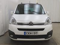Käytetty Citroën Berlingo Feel 99 HP (72 kW) 2017 Valkoinen Tila-auto
