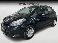 Käytetty Toyota Yaris Multidrive S 99 HP (72 kW) 2012 Musta Viistoperä