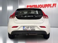 Käytetty Volvo V40 Business Edition 122 HP (89 kW) 2015 Valkoinen Viistoperä