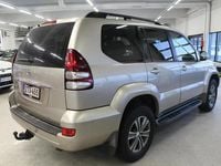 Käytetty Toyota Land Cruiser Luxury 163 HP (119 kW) 2004 Keltainen Van