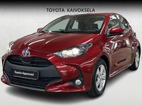 Käytetty Toyota Yaris Active 114 HP (83 kW) 2021 Punainen Viistoperä