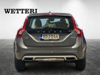 Käytetty Volvo V60 CC Business Edition 150 HP (110 kW) 2017 Harmaa Farmari