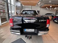 Käytetty Toyota HiLux Active 148 HP (108 kW) 2023 Musta Nouto