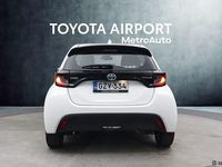Käytetty Toyota Yaris Active 114 HP (83 kW) 2021 Valkoinen Viistoperä