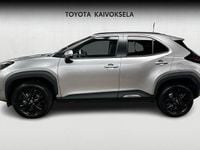 Käytetty Toyota Yaris Cross Plus 116 HP (85 kW) 2025 Hopea Katumaasturi