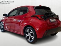 Käytetty Toyota Yaris Hybrid Plus 116 HP (85 kW) 2024 Punainen Viistoperä