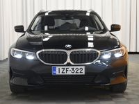 käytetty BMW 330e 330 G21 TouringxDrive A Charged Edition ** 1.om Suomi-auto / Digimittaristo / Prof.navi / P.kamera / Sporttipenkit **