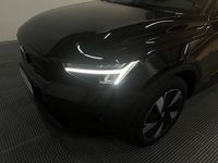 Käytetty Volvo EC40 Plus 185 kW (252 HP) 2025 Musta Katumaasturi