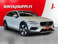 Käytetty Volvo V60 CC 190 HP (139 kW) 2019 Valkoinen Farmari