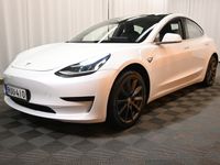 käytetty Tesla Model 3 Standard RWD Plus ** Autopilot / PremiumAudio / Lasikatto / ACC / Sähköpenkit / Navi / P.kamera / LED **