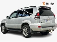 Käytetty Toyota Land Cruiser Executive 166 HP (122 kW) 2006 Katumaasturi