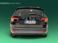 Käytetty Skoda Karoq Clever 150 HP (110 kW) 2021 Katumaasturi