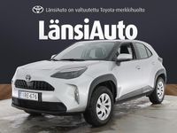 Käytetty Toyota Yaris Cross Active 116 HP (85 kW) 2023 Katumaasturi