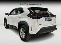 Käytetty Toyota Yaris Cross Active 116 HP (85 kW) 2024 Valkoinen Katumaasturi