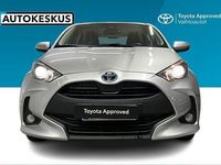Käytetty Toyota Yaris Active 114 HP (83 kW) 2024 Hopea Viistoperä