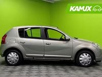 Käytetty Dacia Sandero Lauréate 87 HP (63 kW) 2010 Hopea / harmaa Sedan
