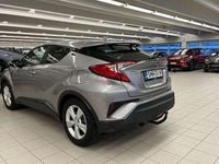 Käytetty Toyota C-HR Active 122 HP (89 kW) 2017 Hopea Katumaasturi