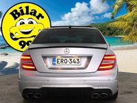 käytetty Mercedes C350 Sedan *C63 AMG-Look / Nahkasisusta / S.ratti / Panorama / Navi / AMG-Putkisto / Lohko S.Pistoke* - *OSTA NYT, MAKSA KESÄKUUSSA!* -